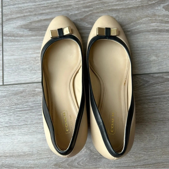 Coach Cream Leather Full Leather Wedge Heel  Pumps - Picture 6 of 13